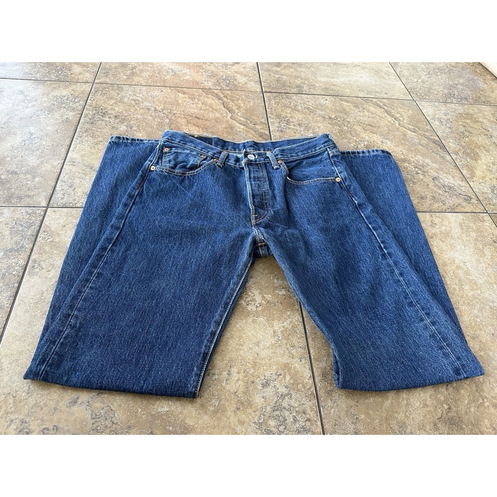 Levi's Strauss 501 32x34 Jeans Mens Denim Cotton Regular Fit. Fit 31X33.5 - Picture 3 of 7